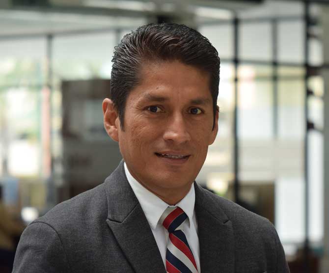 Richard Ramírez Anormaliza