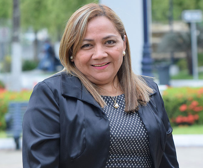 Betty Pazmiño Gómez