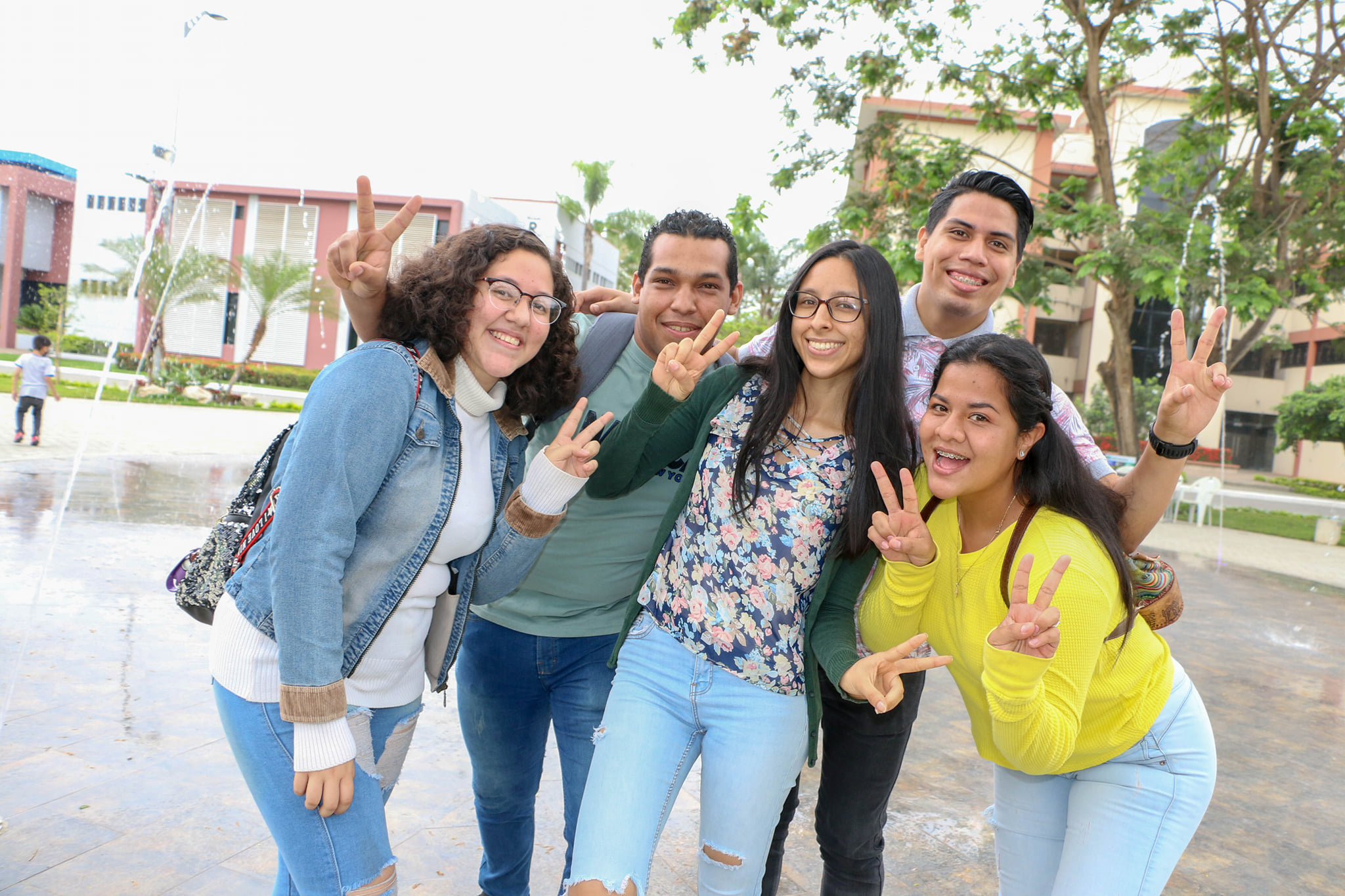 UNEMI da la bienvenida a estudiantes de primer nivel - UNEMI