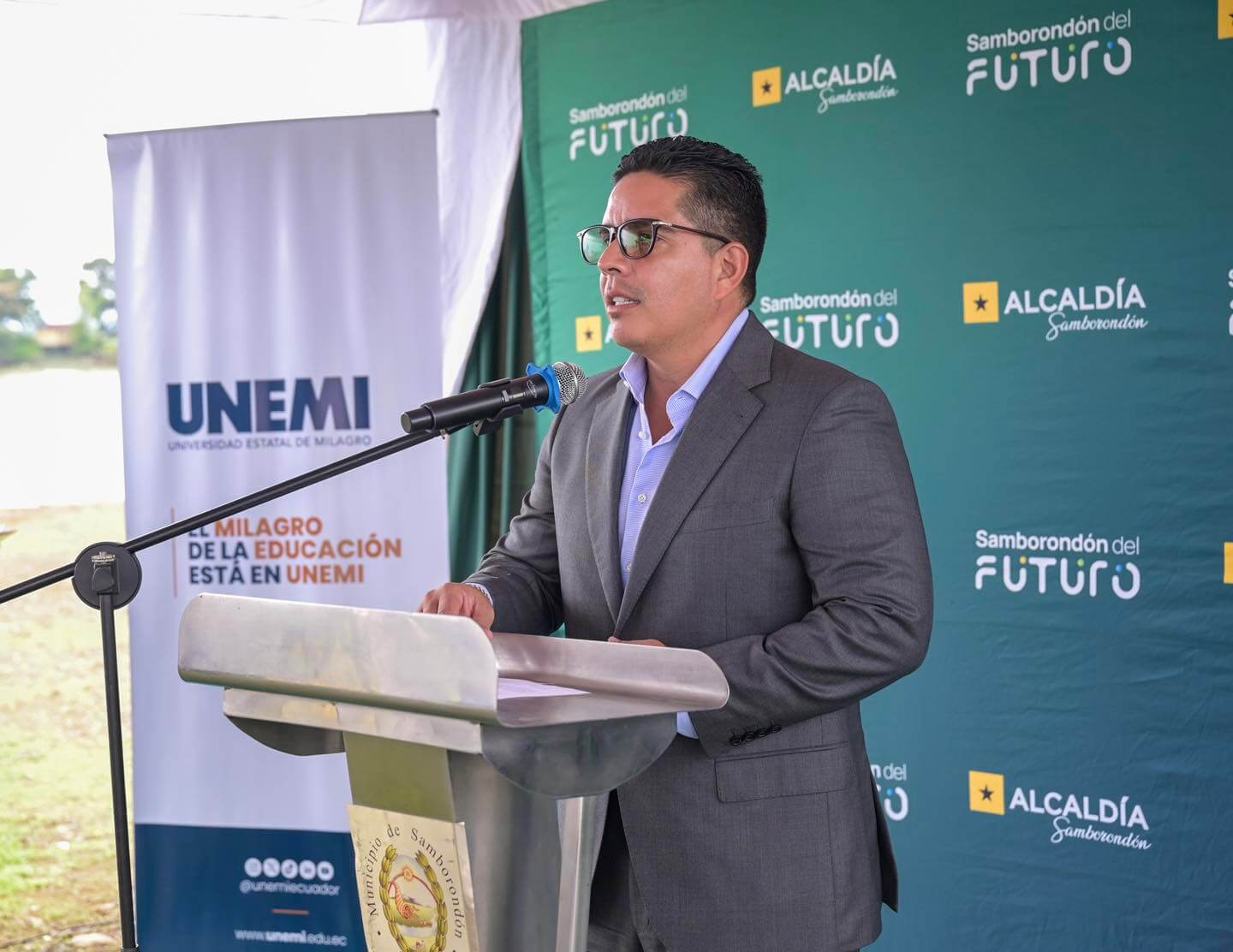 UNEMI coloca la primera piedra de su nuevo Centro de Apoyo en ...